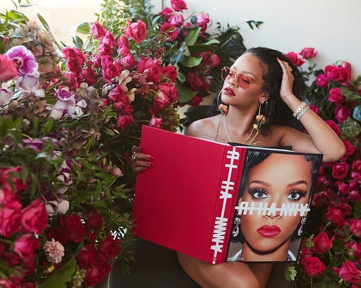Rihanna divulga processo criativo do seu livro, o “The Rihanna Book”