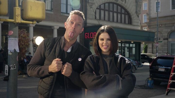 Coldplay e Selena Gomez lançam clipe de “Let Somebody Go”
