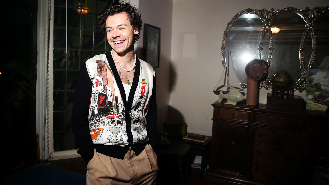 Harry Styles anuncia terceiro disco "Harry's House"