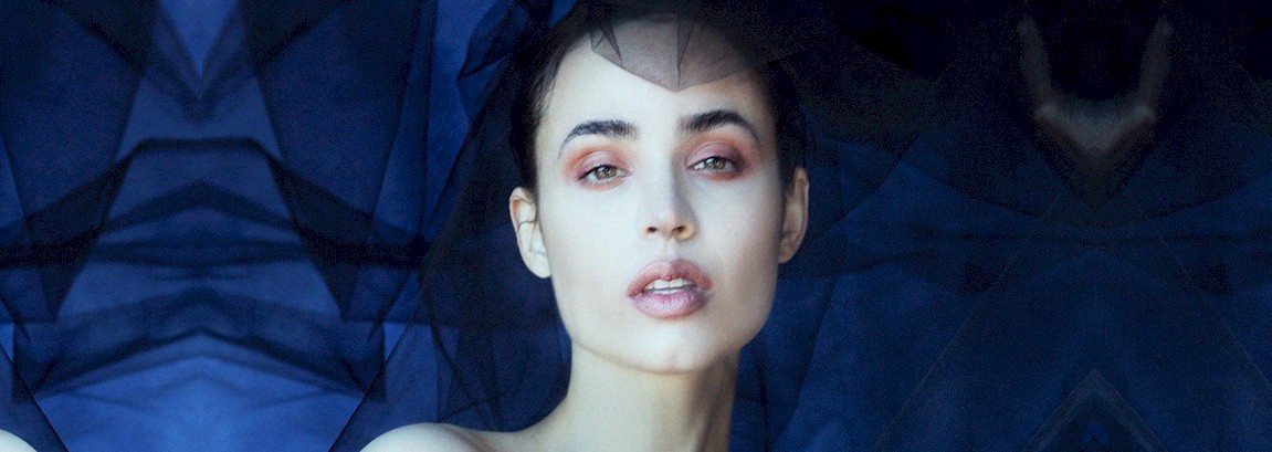 Sofia Carson lança seu primeiro álbum.
