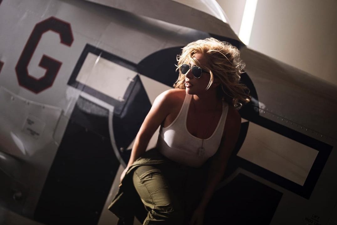 Lady Gaga lançou seu novo single “Hold My Hand”