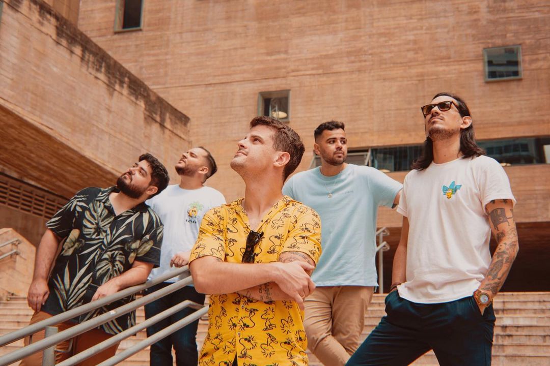 Banda Doral fala sobre paixão em “Toda vez que tu sorri”