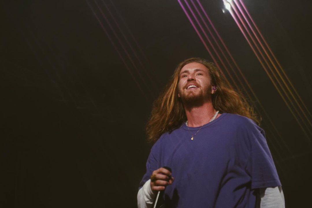 Vitor Kley faz show para 40 mil pessoas em Portugal