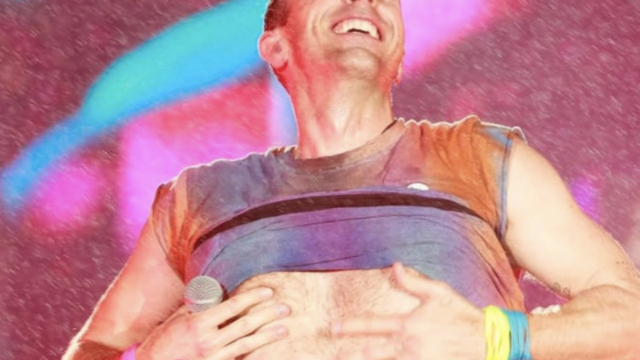 Coldplay faz show histórico em baixo de chuva no Rock in Rio 2022