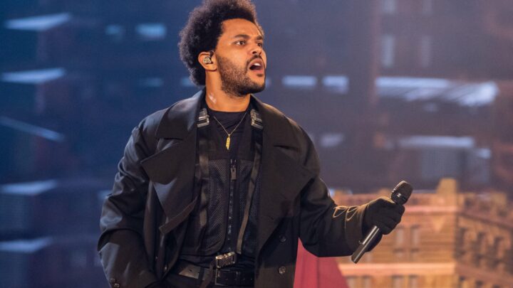 The Weeknd lança o disco ao vivo, “Live At Sofi Stadium”, gravado em Los Angeles
